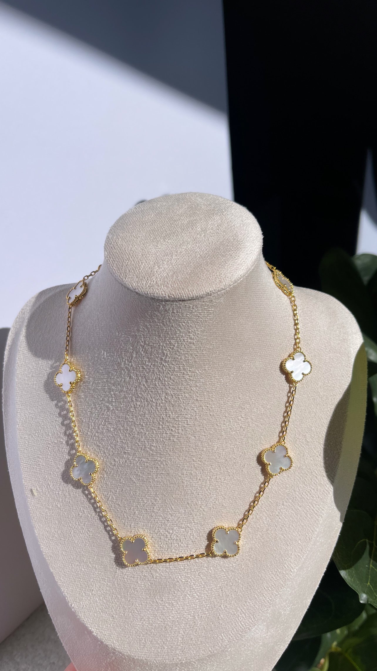 Multiple clover necklace